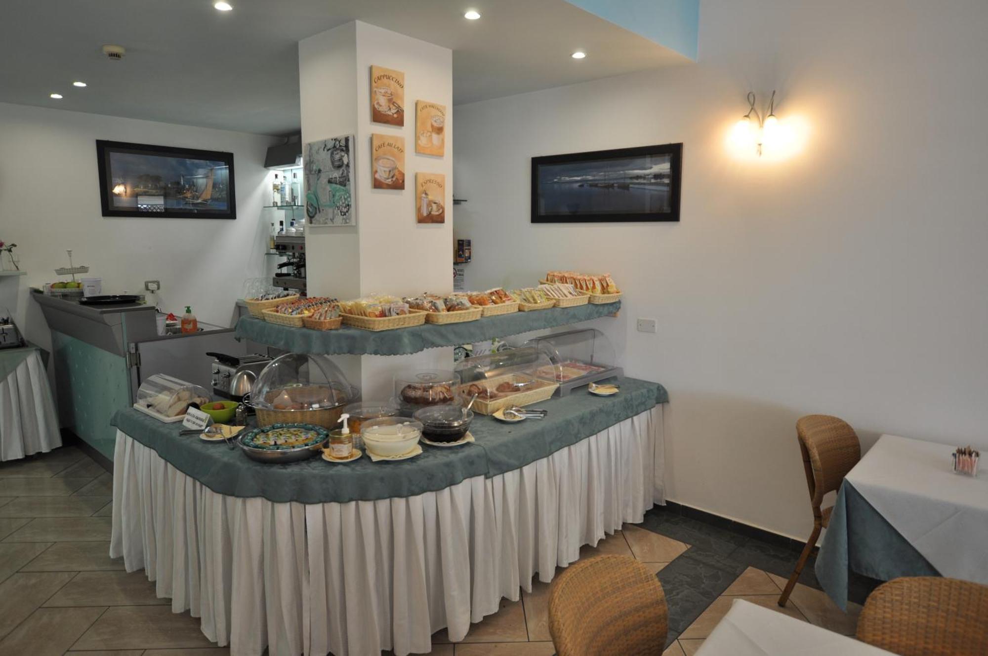 Hotel Mistral มารินา ดิ กัมโป ภายนอก รูปภาพ