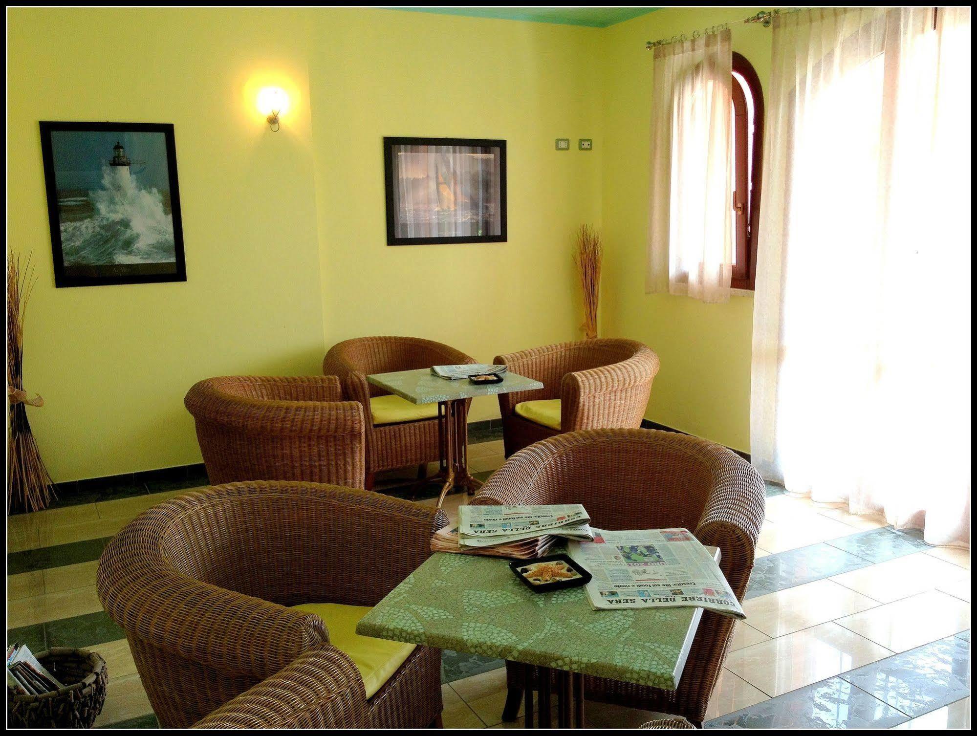 Hotel Mistral มารินา ดิ กัมโป ภายนอก รูปภาพ